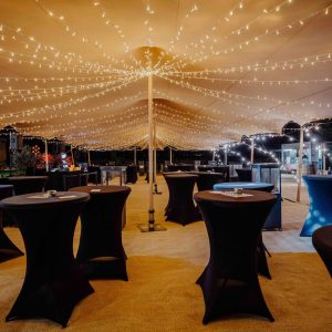 Housse noire pour mange-debout pieds croisés