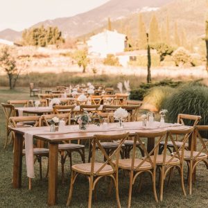 Table d'honneur en bois 240cm x 100cm